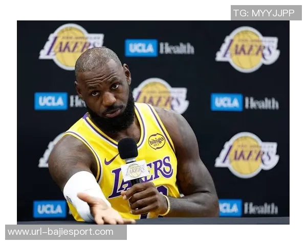 致敬昔日封面英雄詹姆斯LeBron23新配色重磅发布引发热议 致敬昔日封面英雄詹姆斯LeBron23新配色重磅发布引发热议