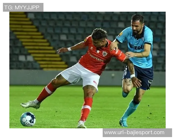 短暂休息时刻马德鲁加与克雷桑同框展现最高竞技水平