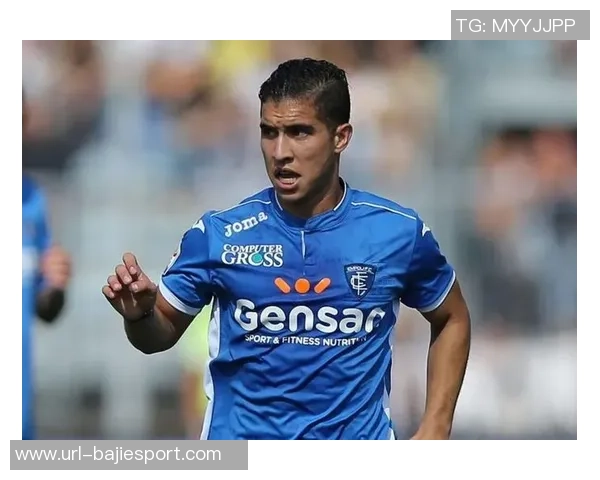 旧将回忆初到米兰时的穿着差异与队友的时尚对比 旧将回忆初到米兰时的穿着差异与队友的时尚对比